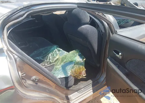 2004 Hyundai Sonata z USA, uszkodzony, nr VIN KMHWF25H84A015814